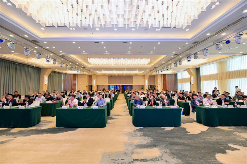 QGM đã tham dự Hội nghị trao đổi công nghệ công nghiệp và phát triển công nghiệp bê tông quốc gia năm 2025 để khám phá con đường chuyển đổi xanh của ngành công nghiệp
