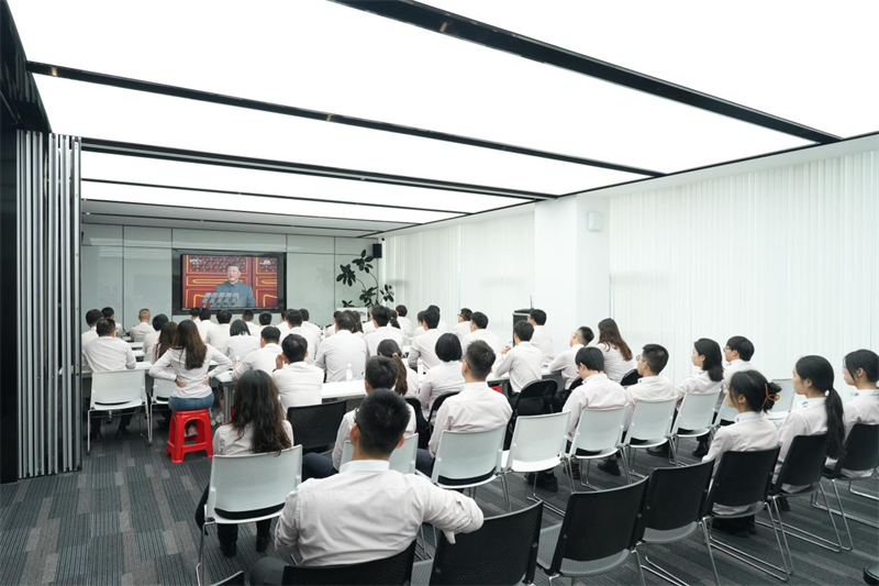 Mười năm thăng trầm, 1,4 tỷ trái tim nhân dân – QGM chia sẻ vinh quang với Tổ quốc